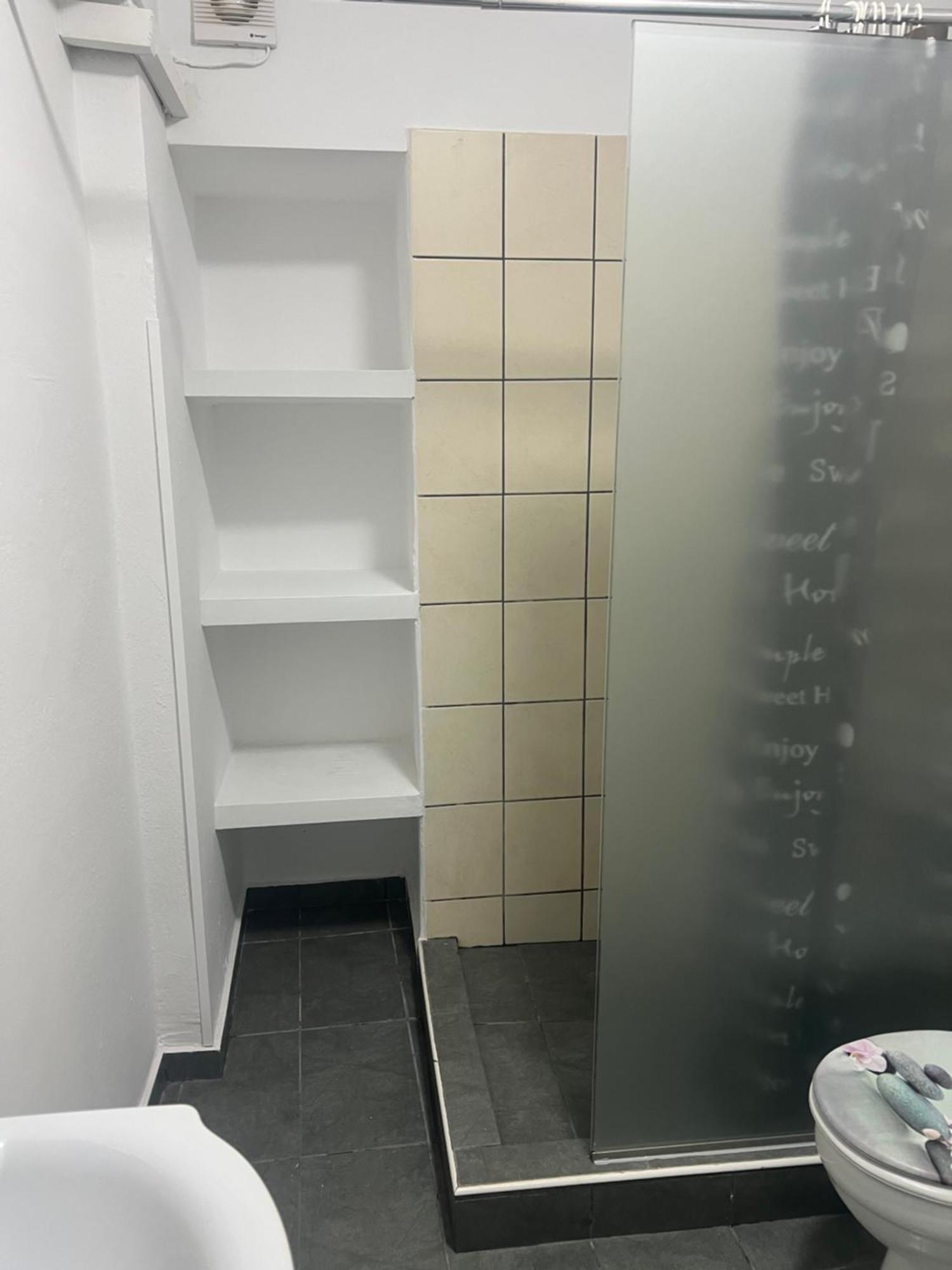Centrally Located Private Rooms イラクリオン エクステリア 写真